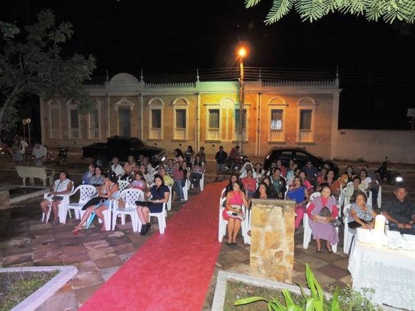 Sarau marca noite de homenagens às mulheres - Imagem 3