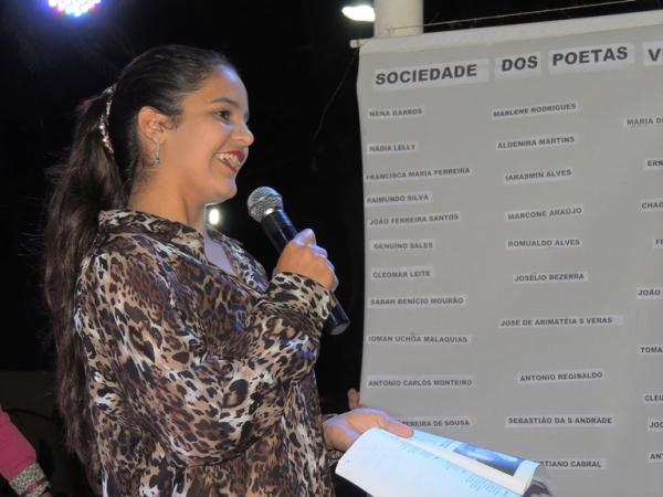 Sarau marca noite de homenagens às mulheres - Imagem 11