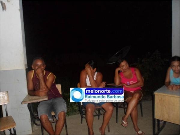 Prefeito Walfredo Filho se  reúne com moradores do  Bairro Barrinha - Imagem 5