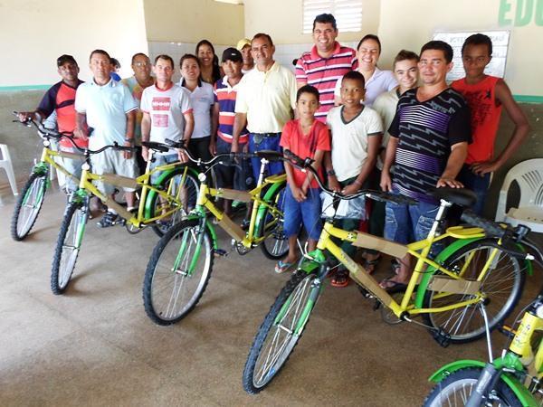Prefeito Nonato Barbosa participa da entrega das bicicletas do Programa Pedala Piauí.