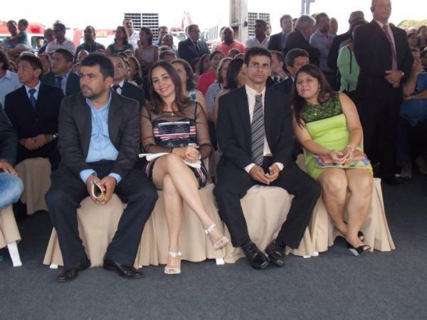 Primeira dama Lindyane Batista e Supervisor de Ensino Werbety Ney são condecorados com Medalha Mérito Renascenças em comemoração aos 191 anos da batal - Imagem 2