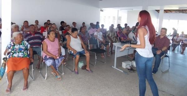 Equipe de saúde realiza palestra para hipertensos e diabéticos em Canavieira - Imagem 10