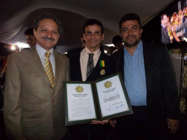 Primeira dama Lindyane Batista e Supervisor de Ensino Werbety Ney são condecorados com Medalha Mérito Renascenças em comemoração aos 191 anos da batal - Imagem 23