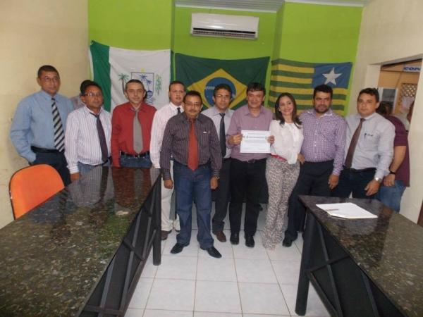 Wellington Dias recebe Título de cidadão Capitão de Campense - Imagem 18
