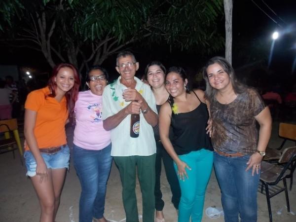 CRAS realiza festa para os idosos em Canavieira - Imagem 18