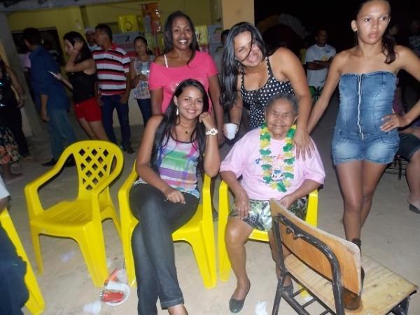 CRAS realiza festa para os idosos em Canavieira - Imagem 10