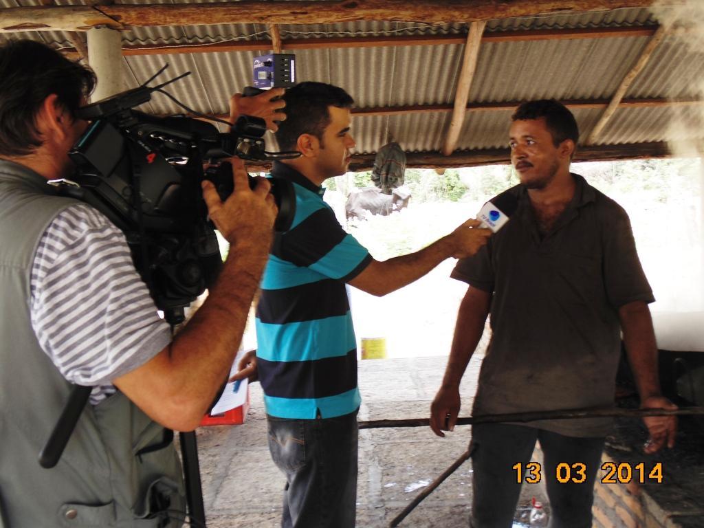 TV Antares faz reportagem e engenho de rapadura em Boa Hora