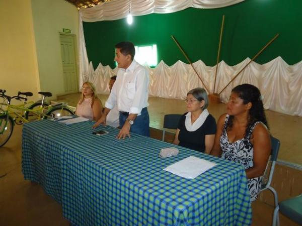 Prefeito Dr.Zé Maria faz entrega de Bicicletas aos Alunos do Interior - Imagem 42