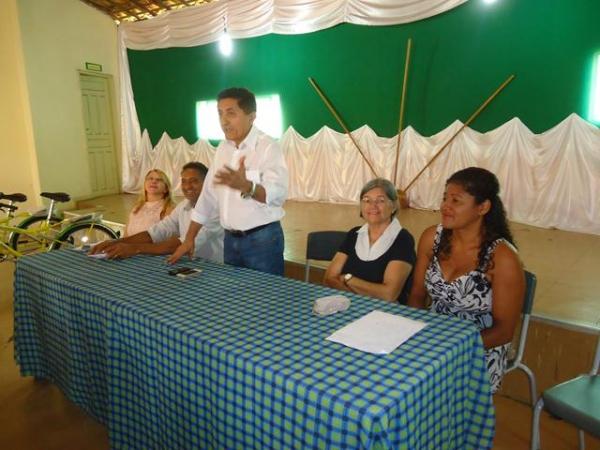 Prefeito Dr.Zé Maria faz entrega de Bicicletas aos Alunos do Interior - Imagem 41
