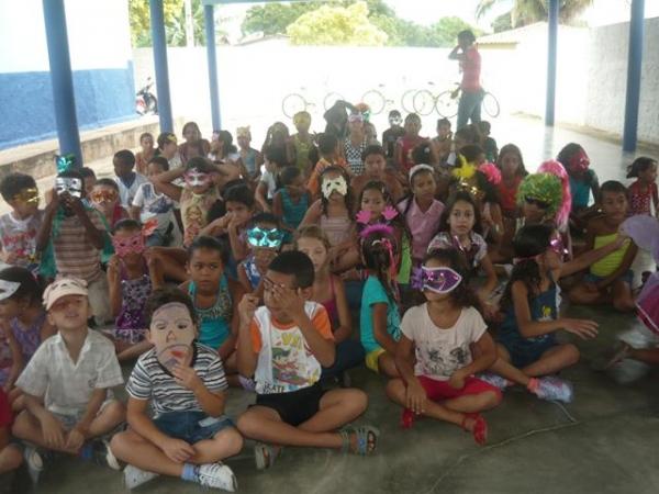 Escola Municipal Santa Catarina Desenvolveu projeto durante o Carnaval - Imagem 2