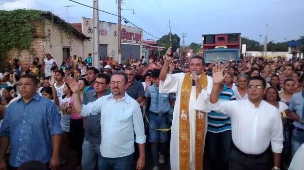 Padre filho de N. S. dos Remédios comanda festejos na Igreja Matriz de Altos - Imagem 2