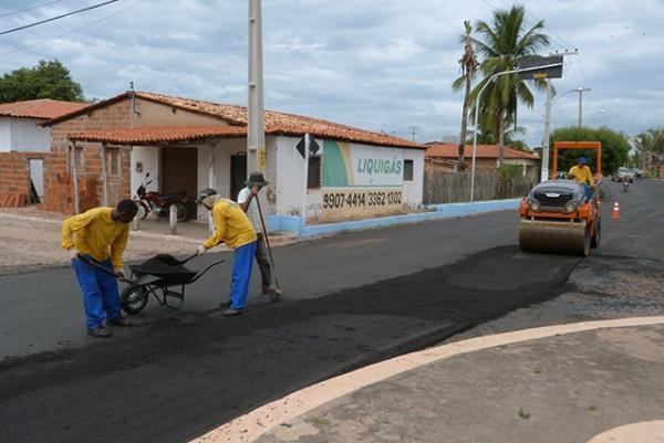 Obras de pavimentação são iniciadas em várias ruas no centro do município de Cocal - Imagem 1