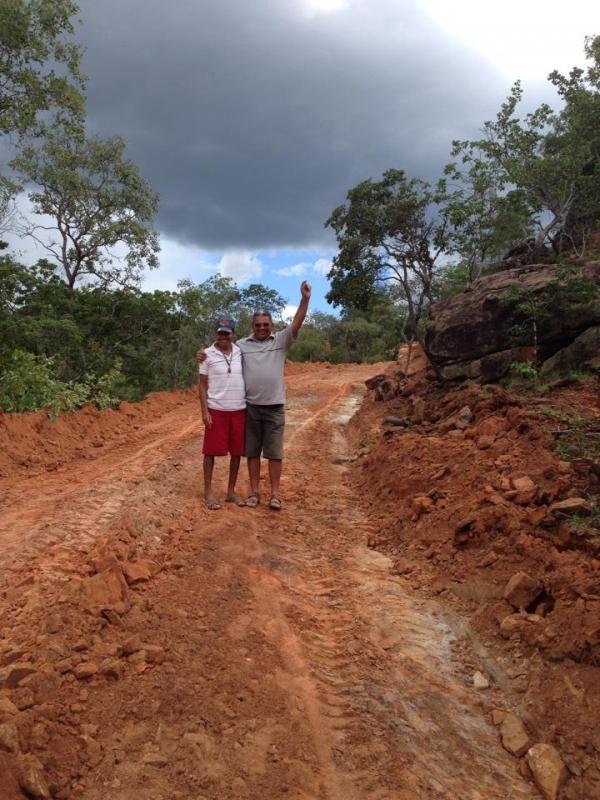 Prefeito Reginaldo constrói estrada de acesso a cachoeira de Santo Antônio - Imagem 3