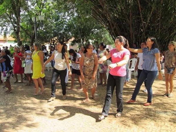 Prefeitura realiza café da manhã em homenagem ao Dia Internacional da Mulher - Imagem 16