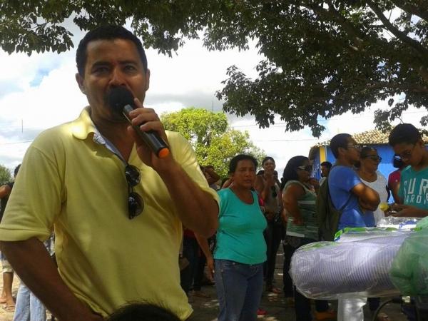 Professores reivindicam seus direitos - Imagem 2