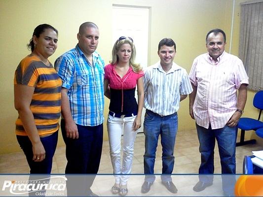 Programa Mais Médico chega em Piracuruca com casal de médicos cubanos - Imagem 1