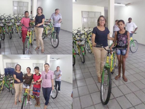 Estudantes de Francinópolis recebem bicicletas do Programa Pedala Piauí - Imagem 6