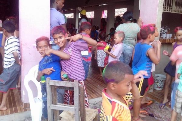 PETI, PROJOVEM e Crianças assistidas pela Brinquedoteca brincam e festejam junto o carnaval - Imagem 7