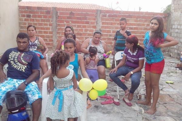 PETI, PROJOVEM e Crianças assistidas pela Brinquedoteca brincam e festejam junto o carnaval - Imagem 1