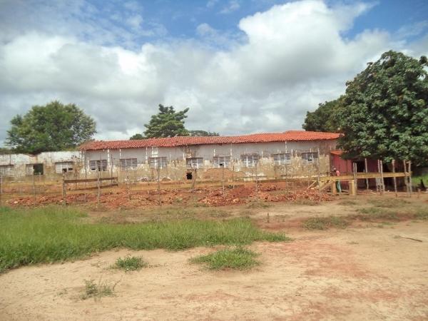 Prefeito Reginaldo do Simão da início a construção da Escola Municipal - Imagem 8