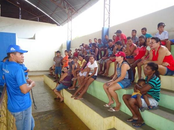 Programa 2 Tempo realiza distribuição de Camisetas - Imagem 15