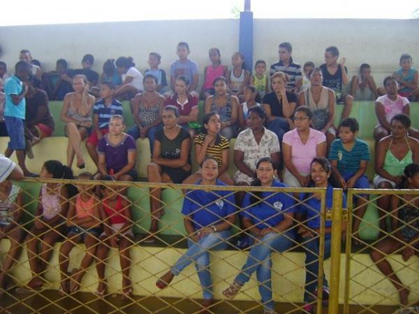 Programa 2 Tempo realiza distribuição de Camisetas - Imagem 46