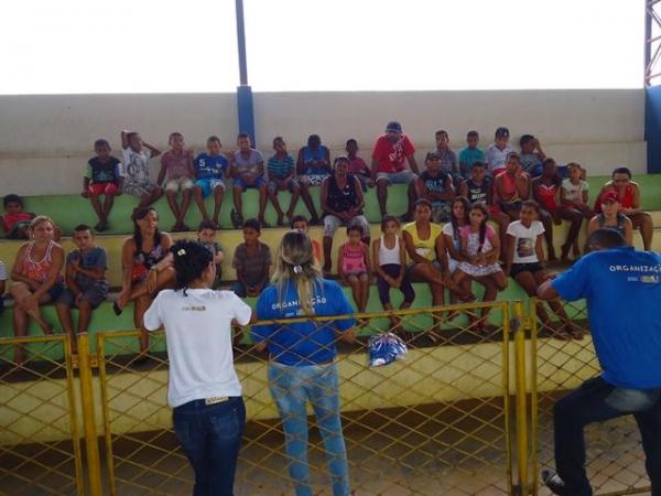 Programa 2 Tempo realiza distribuição de Camisetas - Imagem 21