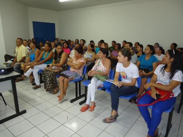 Secretária Municipal de Saúde Realiza Reunião com Equipes de Saúde e do NASF - Imagem 11