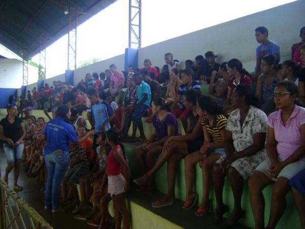 Programa 2 Tempo realiza distribuição de Camisetas - Imagem 40