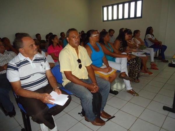 Secretária Municipal de Saúde Realiza Reunião com Equipes de Saúde e do NASF - Imagem 22