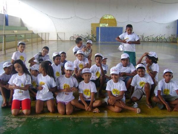 Programa 2 Tempo realiza distribuição de Camisetas - Imagem 35