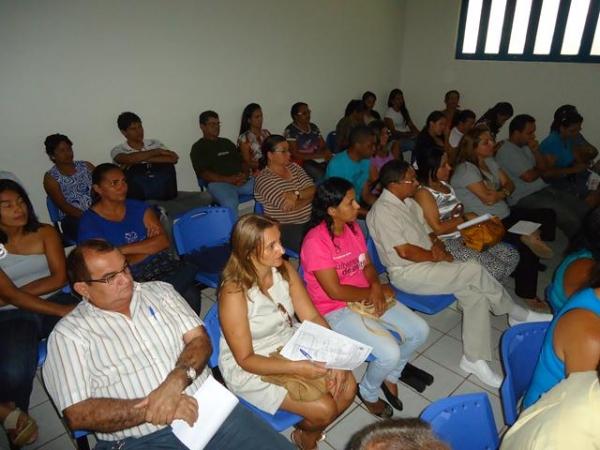 Secretária Municipal de Saúde Realiza Reunião com Equipes de Saúde e do NASF - Imagem 20