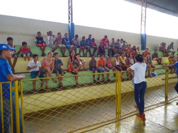 Programa 2 Tempo realiza distribuição de Camisetas - Imagem 22