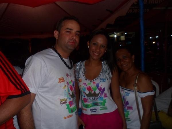 Carnaval 2014: Foliões lotaram a o corredor da folia primeira noite de carnaval - Imagem 11