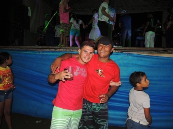 Confira os melhores cliques do 1ª dia de carnaval 2014 em Curralinhos  - Imagem 7