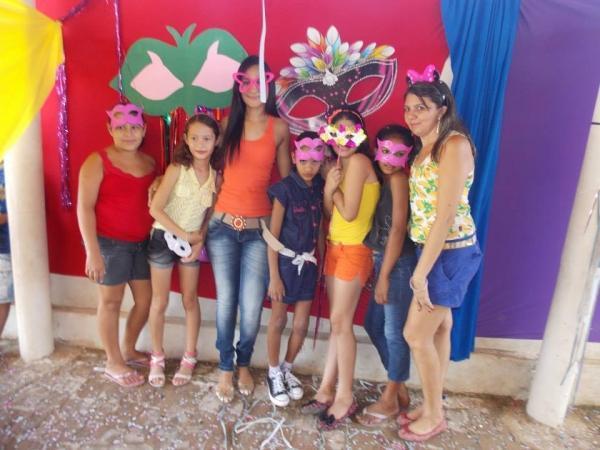 Carnaval 2014 do Serviço de Convivência e Fortalecimento de Vínculos - Imagem 16