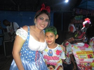 Carnaval 2014: Bloco Infantil Algodão Doce leva multidão as ruas de Valença - Imagem 20