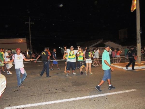 Fotos: 1ª noite do carnaval de Pedro II - Imagem 34