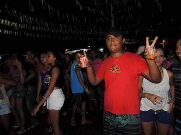 Confira os melhores cliques do 1ª dia de carnaval 2014 em Curralinhos  - Imagem 83