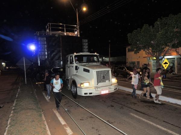 Fotos: 1ª noite do carnaval de Pedro II - Imagem 13