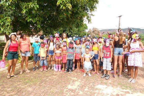 CRAS REALISA FOLIA 2014 EM CURRAIS - Imagem 45