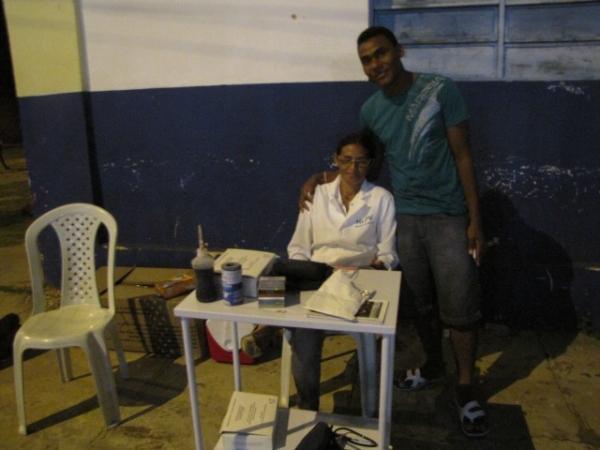 Duas bandas fizeram a animação da galera na primeira noite de carnaval em Miguel Alves - Imagem 62