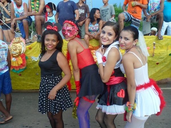 Carnaval 2014: Corso arrasta multidão em Valença - Imagem 20