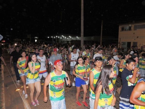 Fotos: 1ª noite do carnaval de Pedro II - Imagem 16