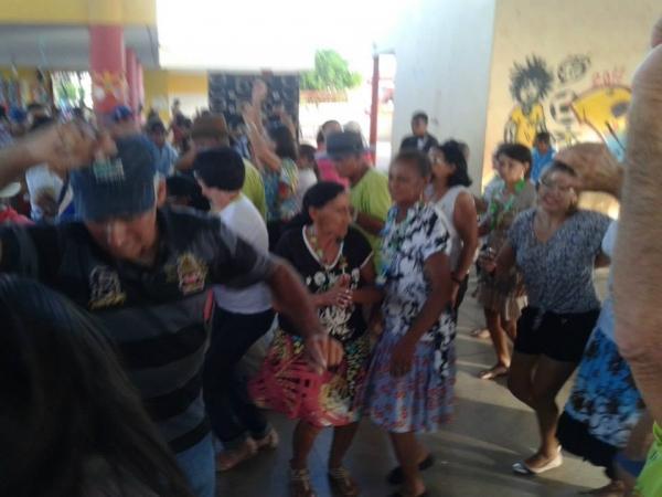 Baile de Carnaval da Melhor Idade - Imagem 1