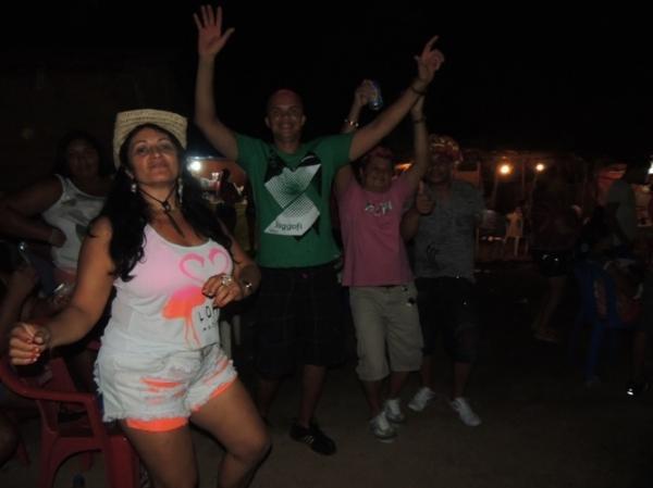 Confira os melhores cliques do 1ª dia de carnaval 2014 em Curralinhos  - Imagem 68