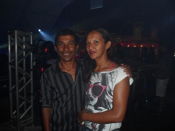 Carnaval 2014: Foliões lotaram a o corredor da folia primeira noite de carnaval - Imagem 29