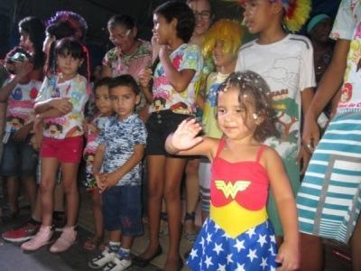 Carnaval 2014: Bloco Infantil Algodão Doce leva multidão as ruas de Valença - Imagem 28