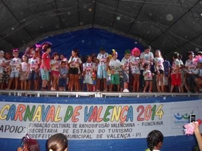 Carnaval 2014: Bloco Infantil Algodão Doce leva multidão as ruas de Valença - Imagem 30