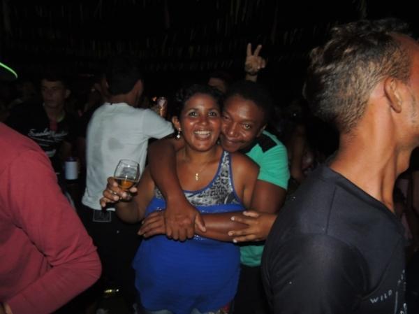 Confira os melhores cliques do 1ª dia de carnaval 2014 em Curralinhos  - Imagem 45